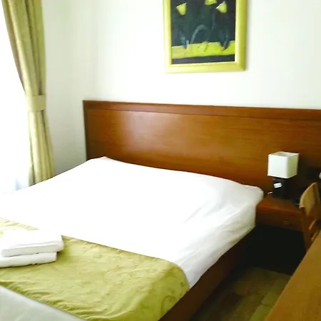 Szálloda Corner House 3*