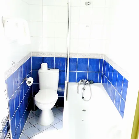 Corner House 3* London