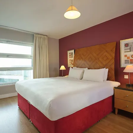 Apartment Marlin Empire Square Bridge London