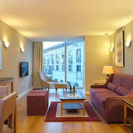 Marlin Empire Square Bridge Apartment *
