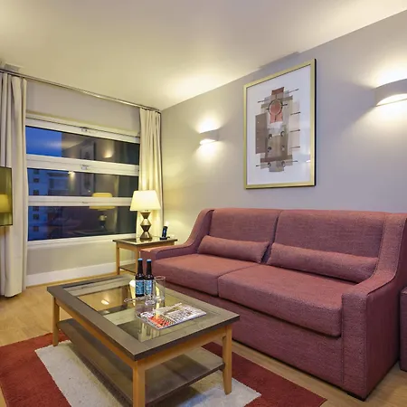 Marlin Empire Square Bridge Apartment