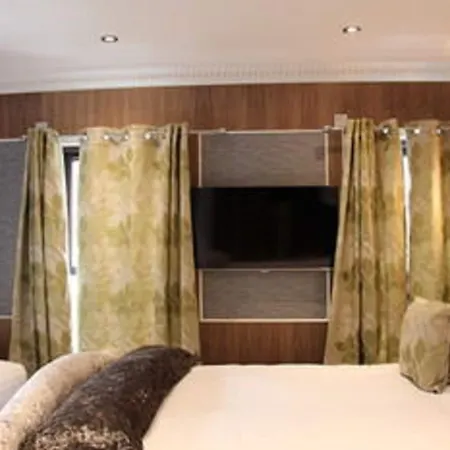 Cheshire Hotel