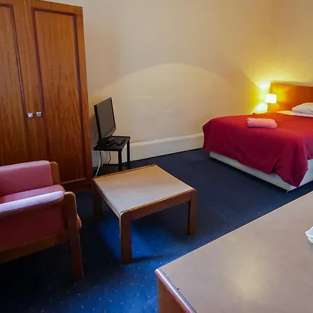 Hotel Avoca House
