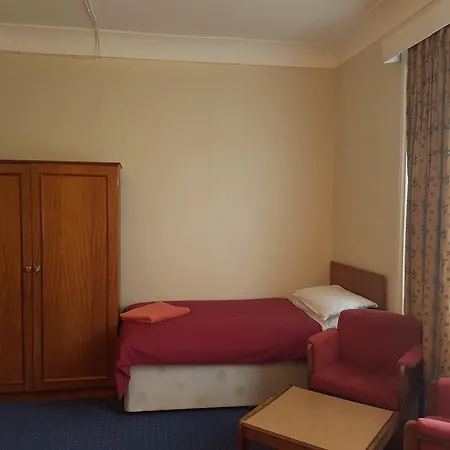 Avoca House Hotel
