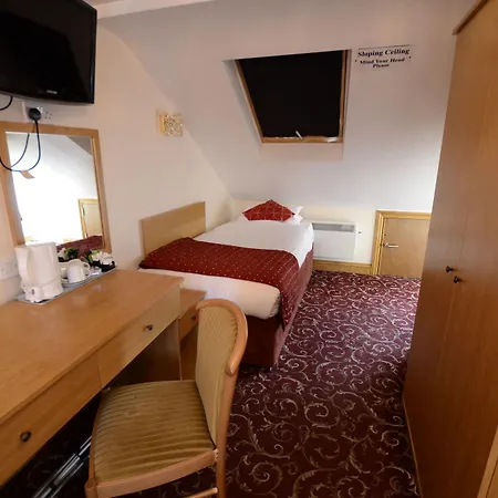 Britannia Hotel 3*