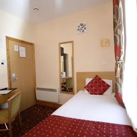 Britannia Hotel 3*