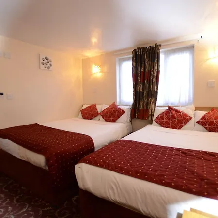 Britannia Hotel 3*