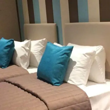 Ravna Gora 3* Londra