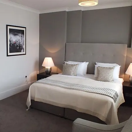 Hotell Ravna Gora
