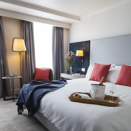 Hotel Doubletree By Hilton Kensington 4*