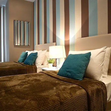 Ravna Gora 3* Londra