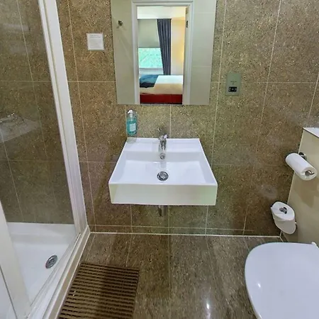 Simply & Отель