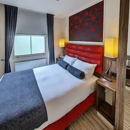Simply & Hotel 4*