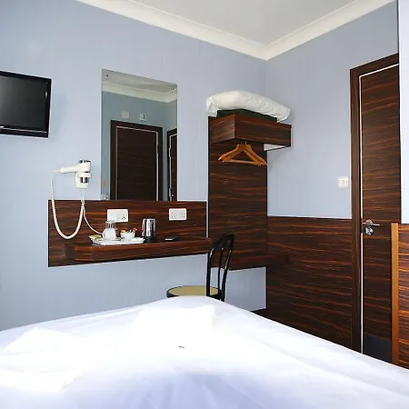 Crestfield Hotel 2*
