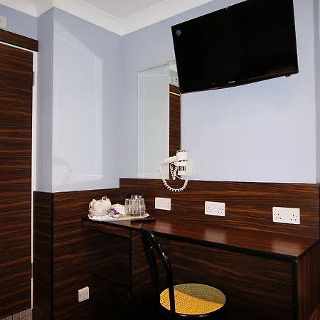 Hotel Crestfield 2*