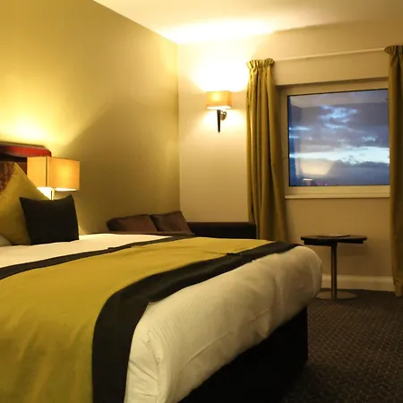 Hotel Stamford Bridge 4*