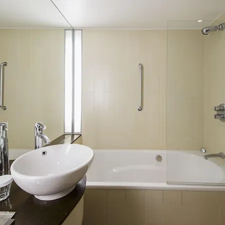 Hotel Doubletree By Hilton London Heathrow Airport Hounslow