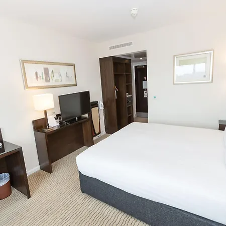 Doubletree By Hilton London Heathrow Airport 4*