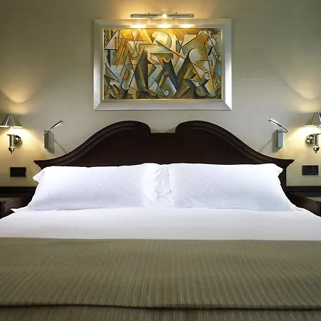 The Connaught, Maybourne Collection 5* Londýn