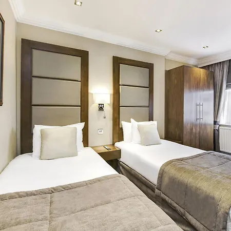 Gem Langham Court Szálloda 4*
