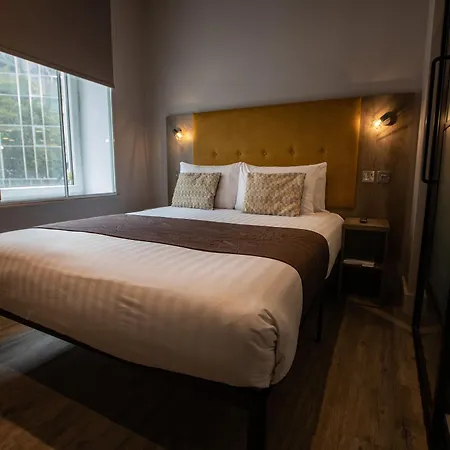 Euston Square מלון 3*