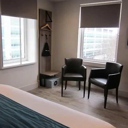 Euston Square 3*