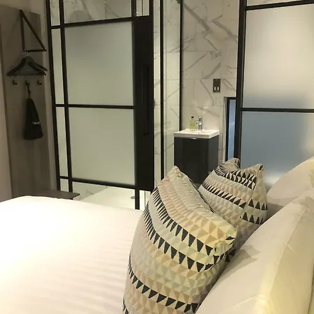 Euston Square מלון 3*
