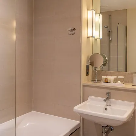 The Resident Kensington Hotel