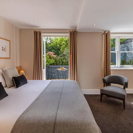 The Resident Kensington Hotel