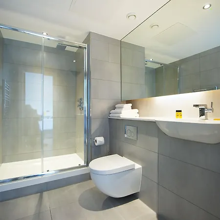 Апарт-отель Staycity Greenwich High Road 3*