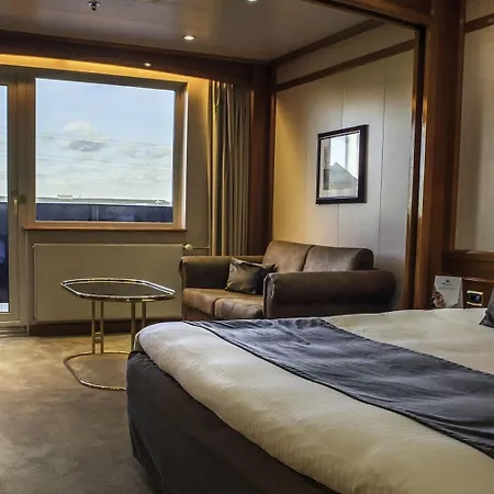 Sunborn Yacht Отель Лондон