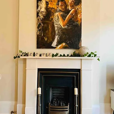 Luxury Fulham Flat With 5* Touches Nr River Thames Apartment