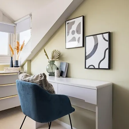 The West Hampstead Retreat- Modern & Bright 1bdr Apartment *