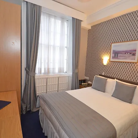 Parkwood 3* London