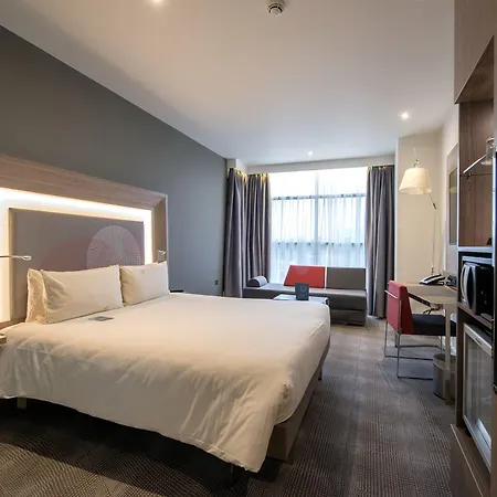 Novotel London Heathrow Airport T1 T2 And T3 Hotel 4*