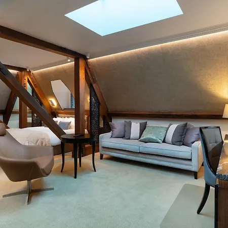 The Lansbury Heritage A Sunday - Canary Wharf 4* Londres