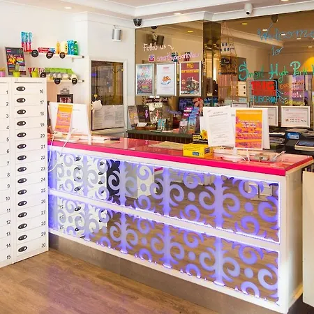 Hostel Smart Hyde Park View London