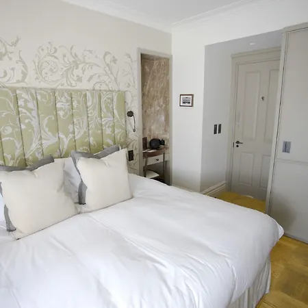 Hotel The Adria