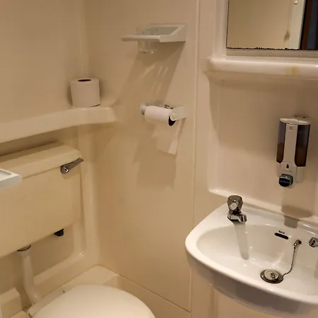 Colliers Guest house 2*