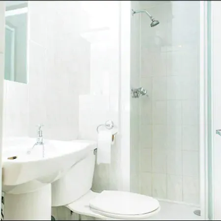 Avonmore Otel 2*