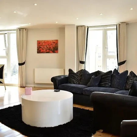 Lr - Battersea Park Apartment *