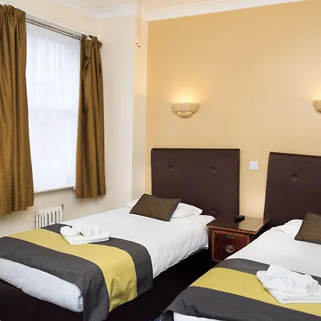 Rose Court 3*