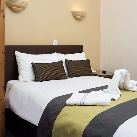 Hotel Rose Court 3*