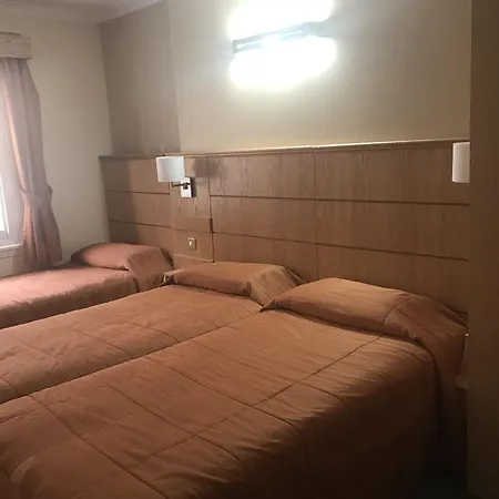 内兰得酒店 3*