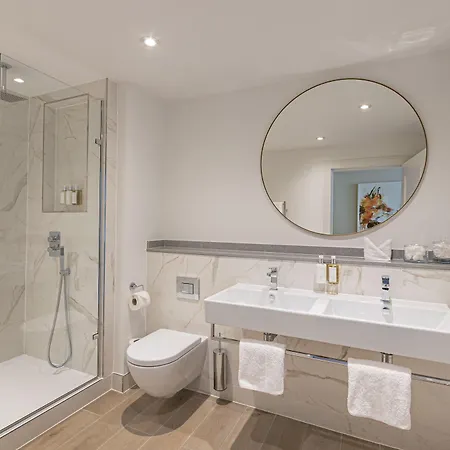 Hotel Harbour & Richmond 4*