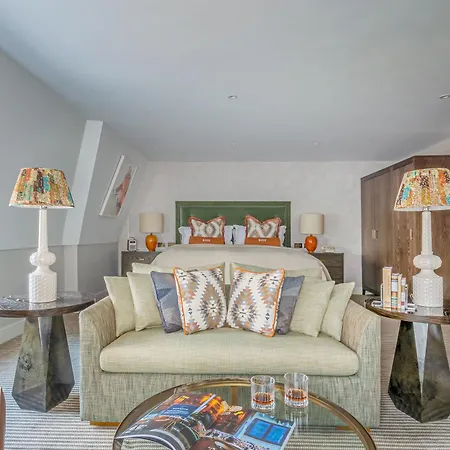 Hotel Harbour & Richmond 4*