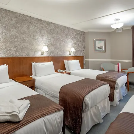 The Clarendon Szálloda 3*