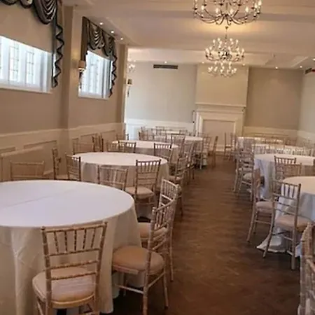 The Pillar Hotel