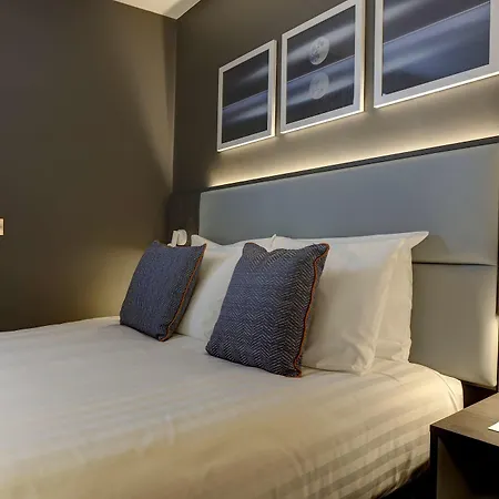 Western Vauxhall Hotel 4*