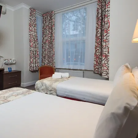 Western Chiswick Palace&suites London